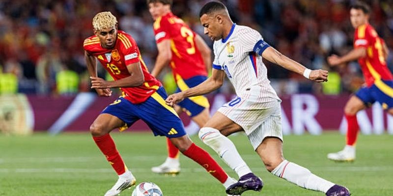 Mbappe Đối Mặt Ác Mộng Lớn Nhất Sự Nghiệp 2 Mbappe đối mặt ác mộng và cạnh tranh trong PSG